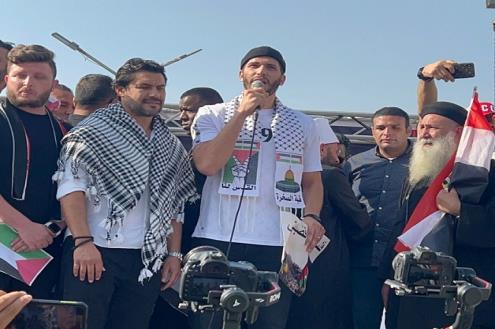 وادي: الاتصال انقطع مع أمي في غزة لـ 3 أيام.. وفقدت الكثير من أصدقائي بسبب العدوان